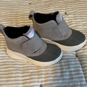 Sorel Kids Black and Gray Rain Boots